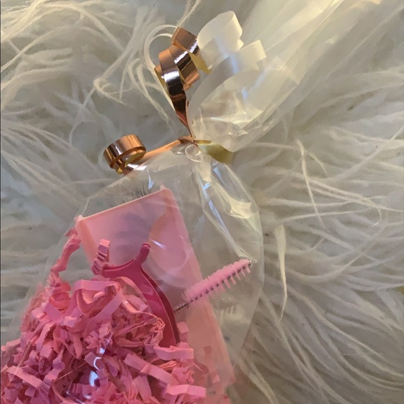 Too’Shiiny Lashes “Medusa set” - Picture 5 of 6